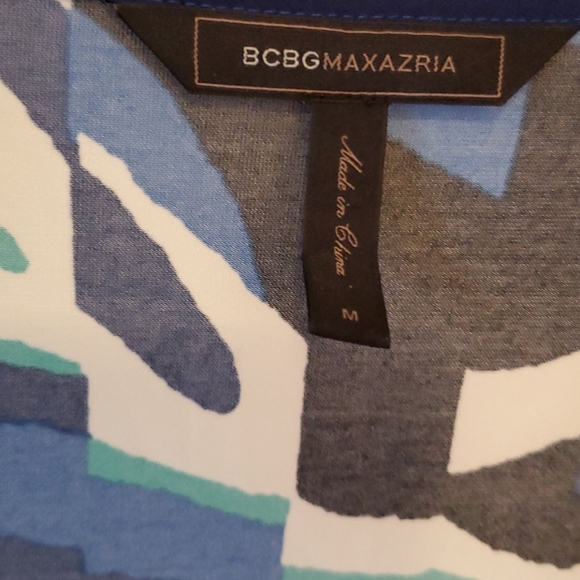 short sleeved bcbg dress with belt - Picture 3 of 3